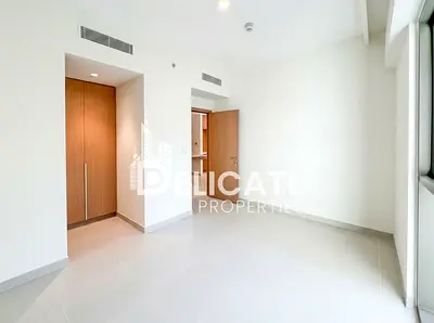 Modern 1-Bedroom Apartment | Spacious Layout | Prime Creek Beach Location