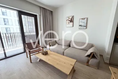 Modern Unit | Spacious | Ready To Move