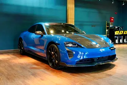 Porsche Taycan GTS 2022