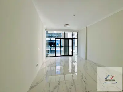 Prime Location | Luxurious building | MULTIPLE OPTIONS