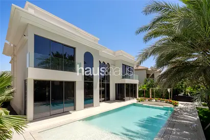Lake View | Upgraded 5 Bed | Ready Now
