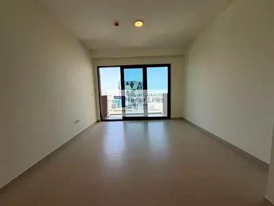 1BR APT | POOL & HILLS MALL VIEW | HILLS PARK |