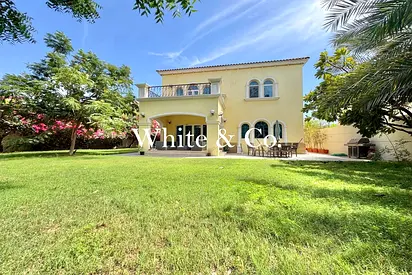 3 Bed - large | massive Plot | District 6