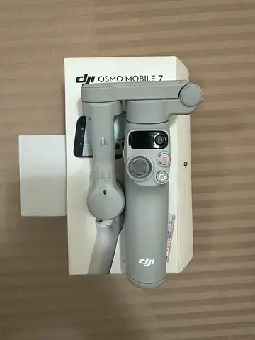 DJI Osmo Mobile 7