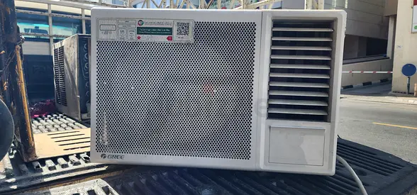 Ac Gree 2 ton window Almost new for sale