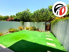 SPACIOUS 3BR+MAID VILLA SINGLE ROW NEAR TO POOL PARK