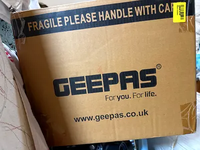 Geepas Small Kitchen Appliance - New in Box dehydrator
