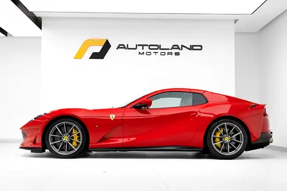 2021 Ferrari 812 GTS thumbnail 3