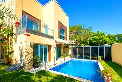 Viewable | Vacant Now | Large Plot | Negotiable