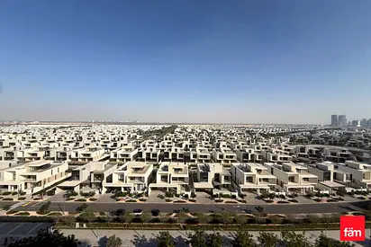 Address Hillcrest View | High Floor | Vacant