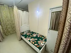 Ladies Bed space available for ladies near mall of emirates