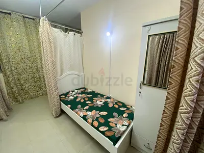 Ladies Bed space available for ladies near mall of emirates