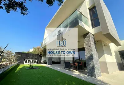 4BR Corner Single Row | Full Golf & Lake View Unit