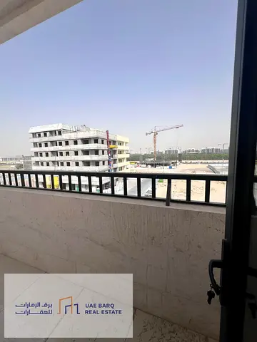 شقه ايجار اول ساكن منطقه مويلح التجاريه الشارقه
