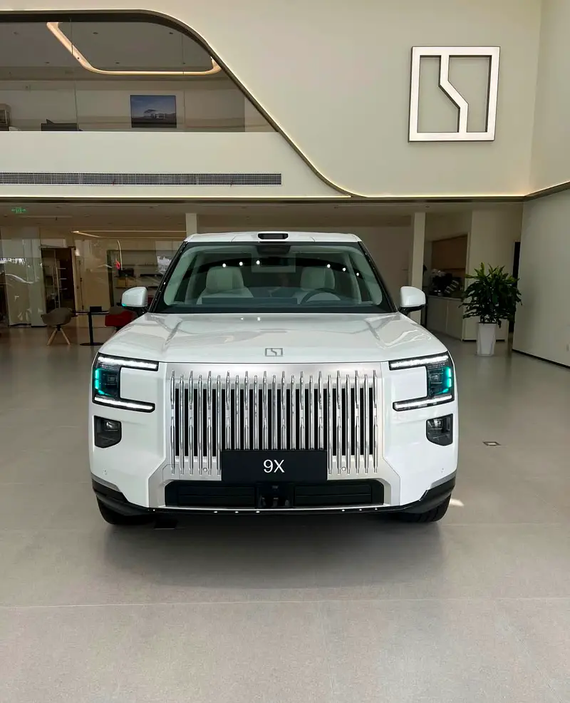 Zeekr 9X 2026 — photo 1 of 10