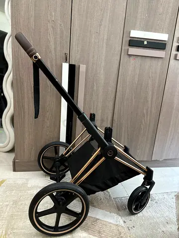 Cybex Priam new model frame rose gold
