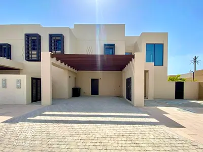 Private Corner Unit | Terrace | Maid's Room | Beach Access