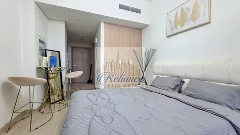 FULLY FURNISHED | BALCONY | POOL VIEW