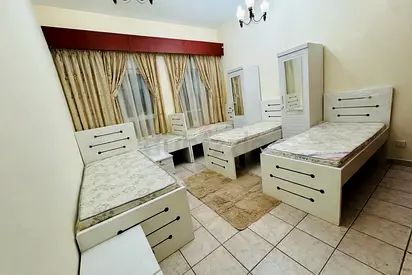 Spacious Bedspace near to BURJMAN METRO