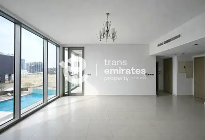 Vacant Now | Sea View | Prime Location