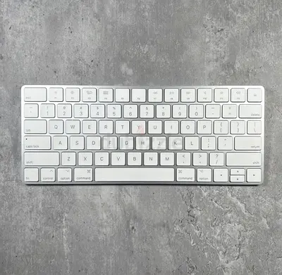 Apple Magic Keyboard - 2