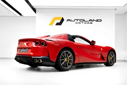 2021 Ferrari 812 GTS thumbnail 2