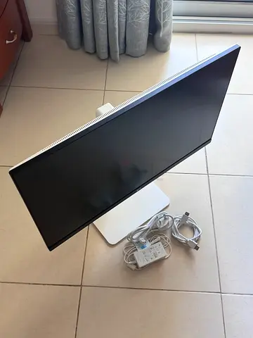 LG 4K 27-inch MONITOR