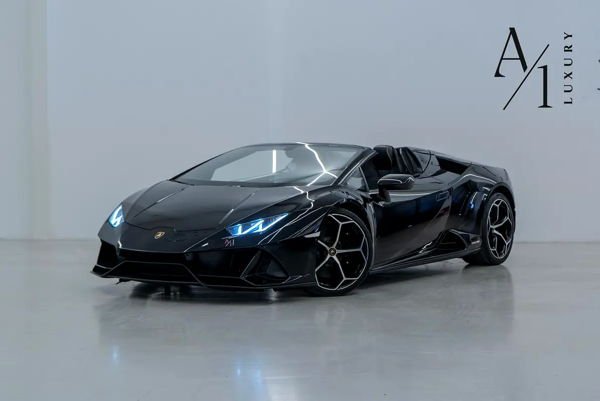Lamborghini Huracan 2021 — photo 1 of 13