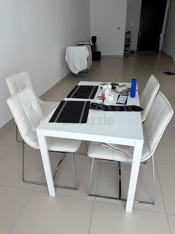 White Dining Table with 4 Modern Upholstered Chairs - Good Condition