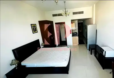 Fully Furnished Studio | Vacant | Mid floor