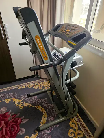 Used home treadmill in good working condition