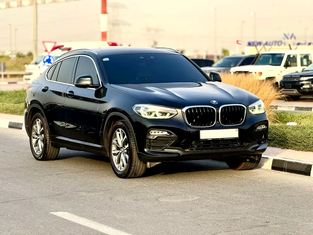 BMW X4 2020 — photo 1 of 17