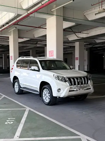 Toyota Prado VXR 2017 GCC Specs - Top Option