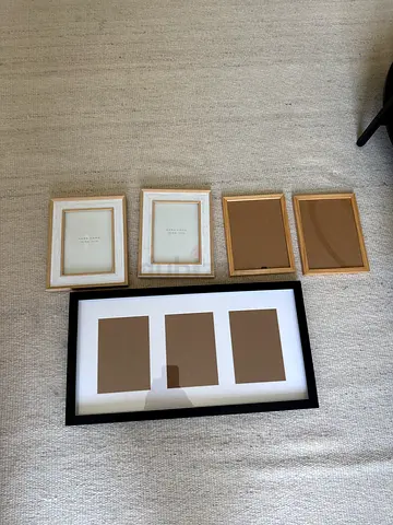 Set of 5 assorted photo frames (various sizes) - black and natural wood