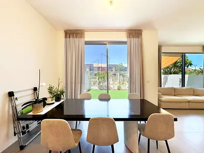 Fully furnished | Single row | Premium location