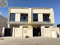 🏡 | 🛏️ 4 | | 🌍 | 🧾 | 10%