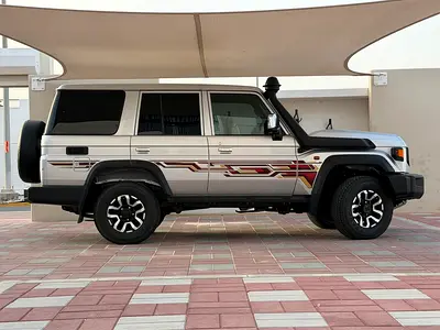 Toyota Land Cruiser LC 76 70th Anniversary, миниатюра 5