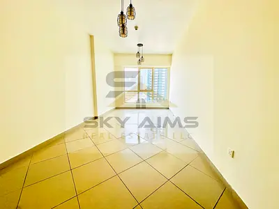 Well Upgraded | Unfurnished | Maidroom | Close To DMCC Metro