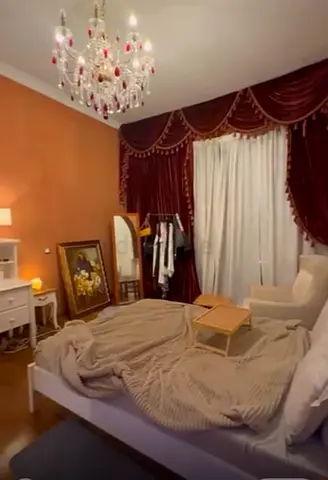 Fully furnished master room with attached bathroom available in Marina just outside DMCC metro