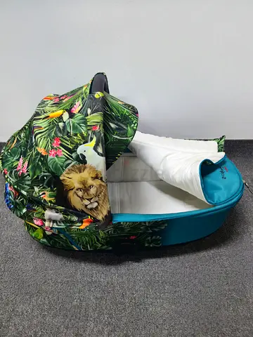 Cybex We The Best MIOS Lux Carry Cot DJ Khaled jungle-themed design Good condition