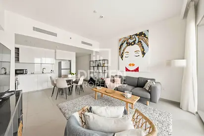 Furnished | Modern Layout | Community View