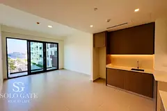 Pool View | Brand New | Mid Floor