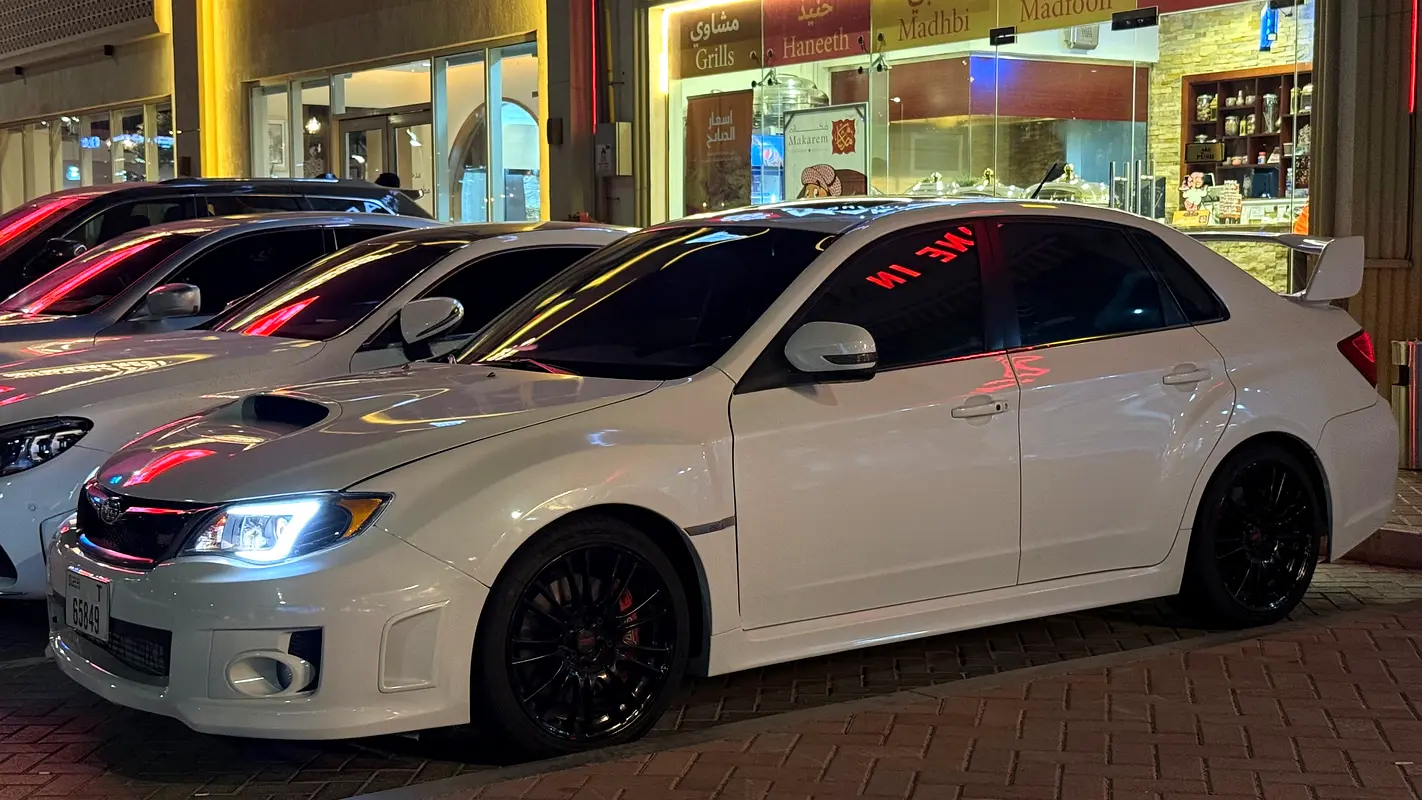 Subaru WRX 2012 — photo 1 of 3