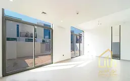 Spacious 4 Bedroom Townhouse | Joy | Modern Family Living