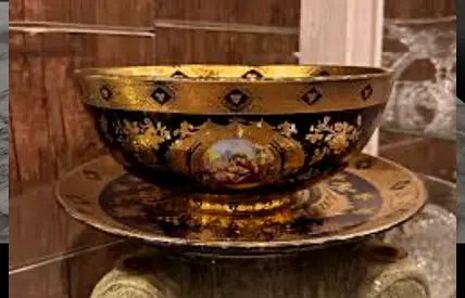 Bowl and tray