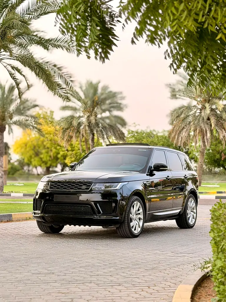 Land Rover Range Rover Sport 2018 — photo 1 of 20