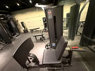 Seated Leg Press / Leg Extension Gym Machine - Commercial Grade