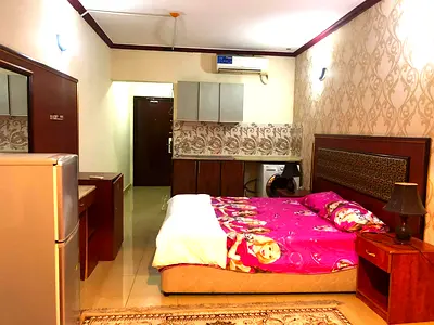 NO COMMISSION | Furnished Studio Room Available