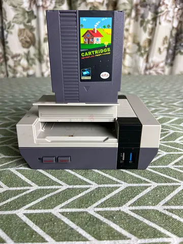 Rerto raspberry case NES-style with ssd Cartridge