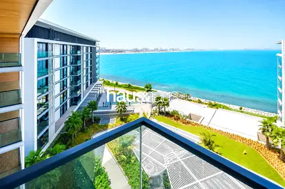 Corner Unit | Stunning Sea Views | Available Now